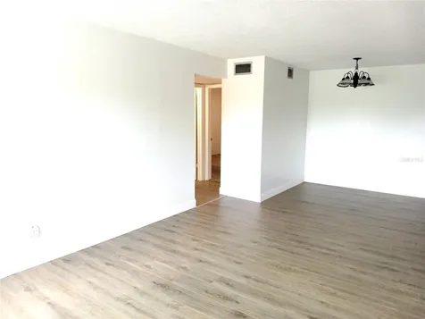 2359 Finlandia Lane Clearwater FL 33763