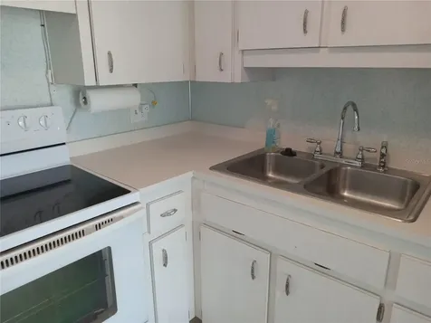 2359 Finlandia Lane Clearwater FL 33763