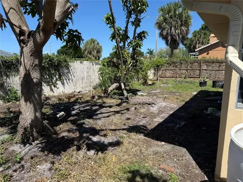 1607 Widelake Court Brandon FL 33511