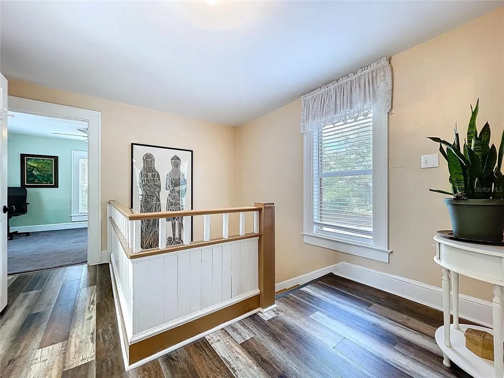 1001 E Crawford Street Tampa FL 33604