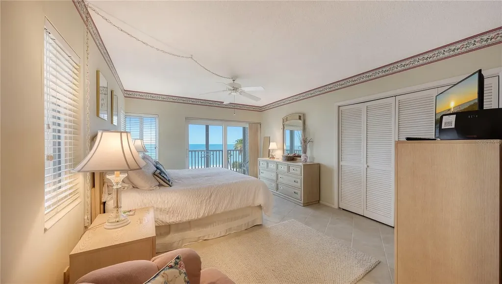 4825 Gulf Of Mexico Drive Longboat Key FL 34228