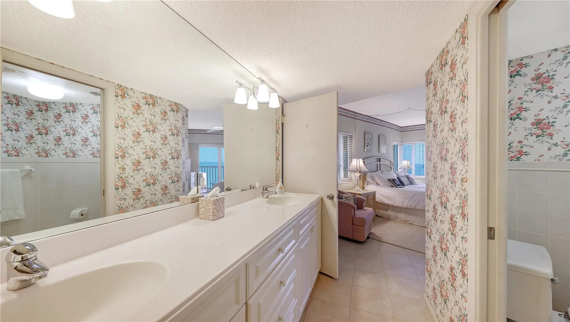 4825 Gulf Of Mexico Drive Longboat Key FL 34228