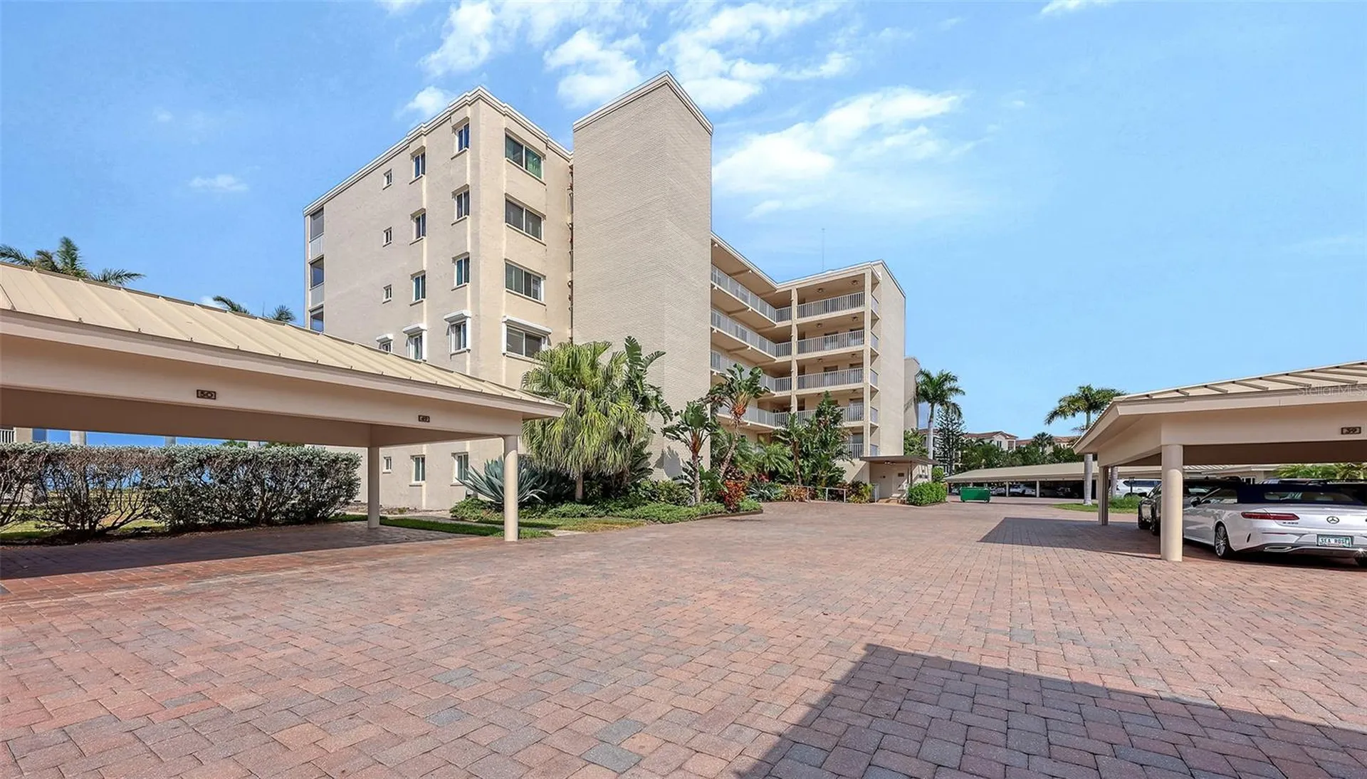 4825 Gulf Of Mexico Drive Longboat Key FL 34228