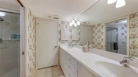 4825 Gulf Of Mexico Drive Longboat Key FL 34228