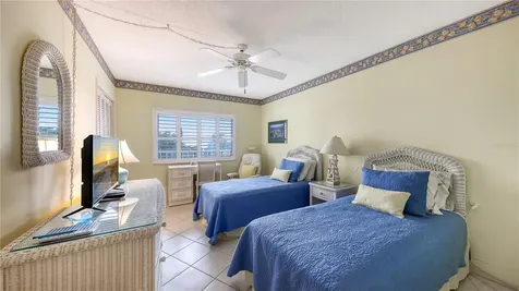 4825 Gulf Of Mexico Drive Longboat Key FL 34228
