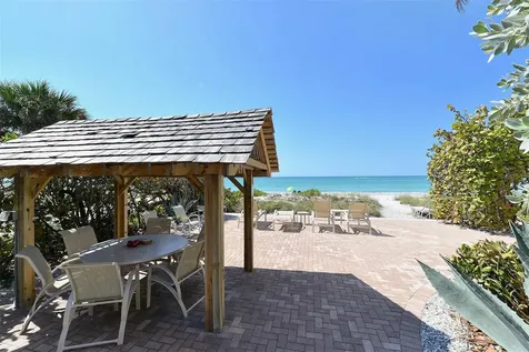 4825 Gulf Of Mexico Drive Longboat Key FL 34228