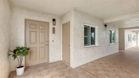 4825 Gulf Of Mexico Drive Longboat Key FL 34228