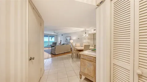 4825 Gulf Of Mexico Drive Longboat Key FL 34228