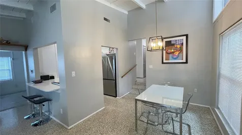 2832 Bay Street Sarasota FL 34237