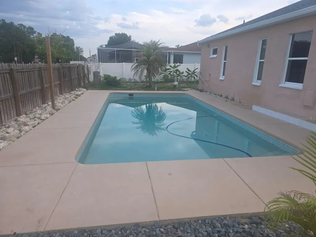 6018 Charloma Drive Lakeland FL 33812