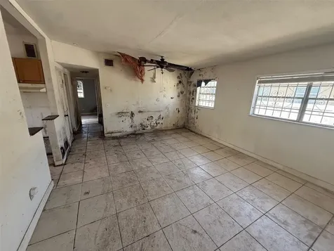 4522 Carter Street Orlando FL 32811