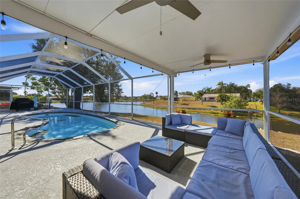 4053 Pinstar Terrace North Port FL 34287