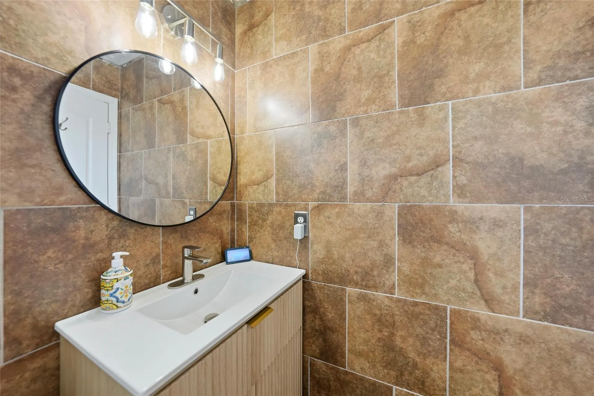 4053 Pinstar Terrace North Port FL 34287