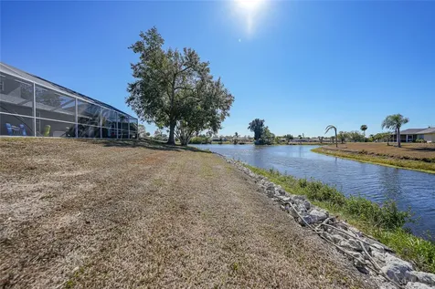 4053 Pinstar Terrace North Port FL 34287