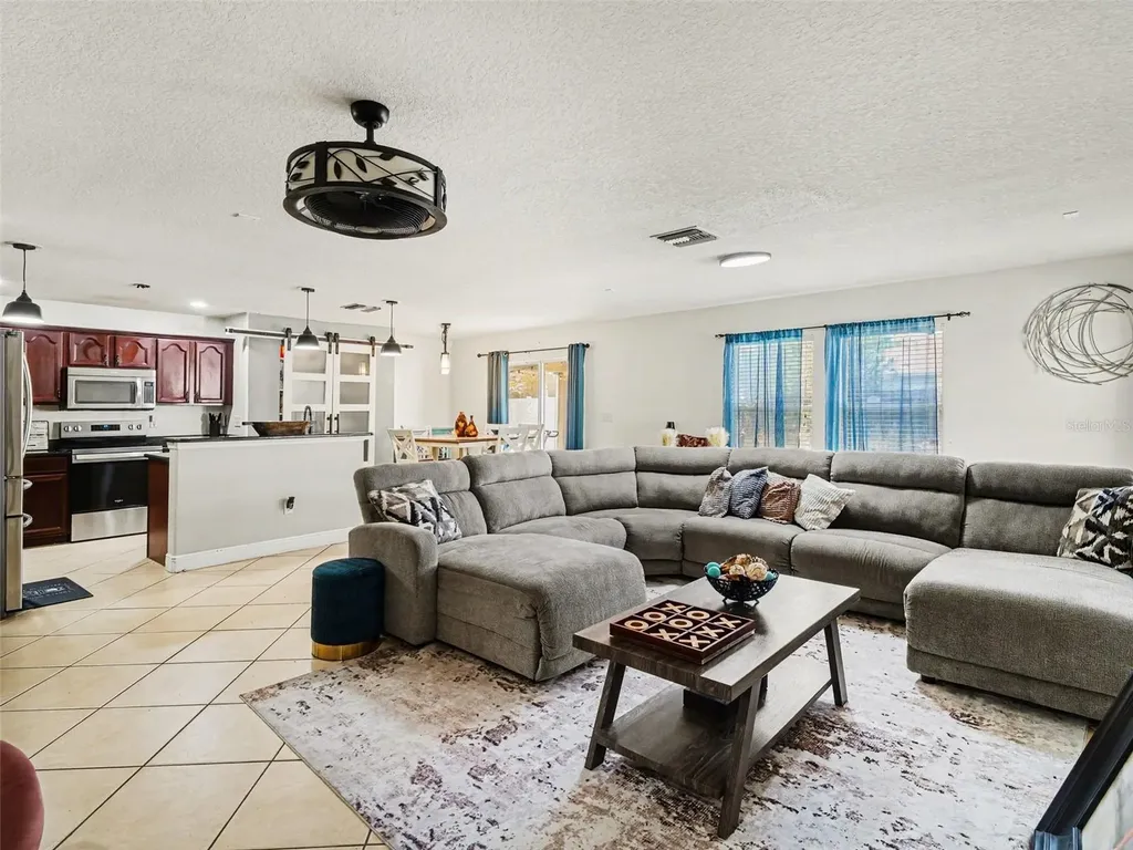 12123 Fern Blossom Drive Gibsonton FL 33534