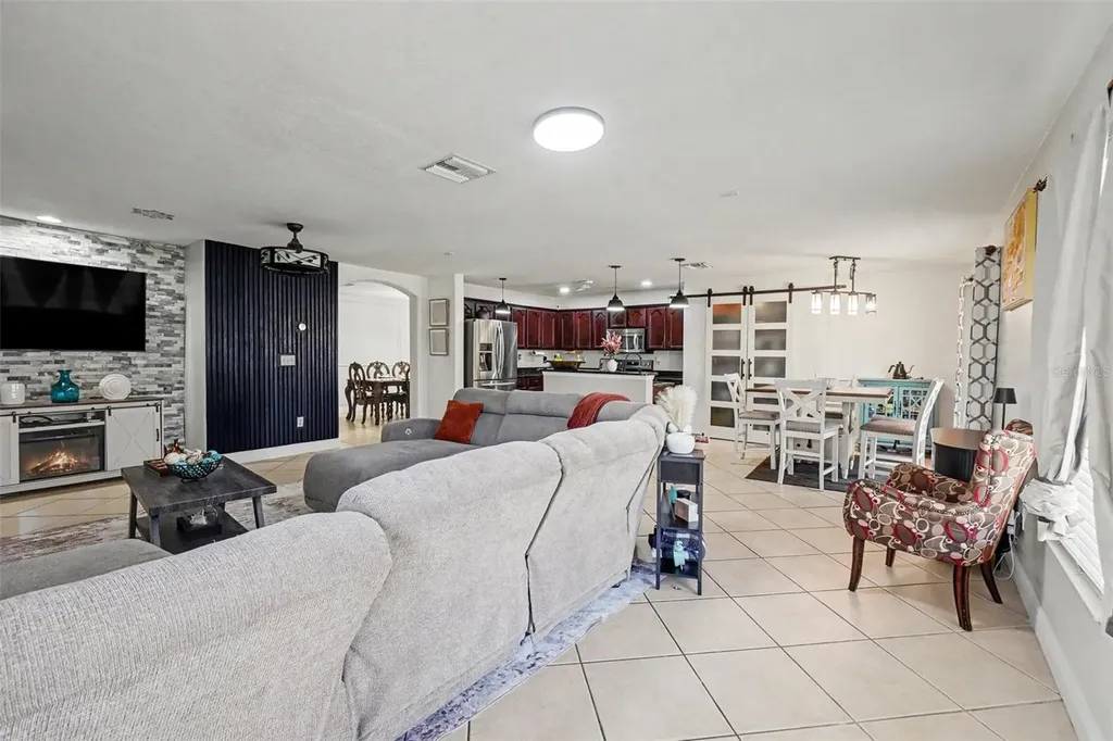 12123 Fern Blossom Drive Gibsonton FL 33534