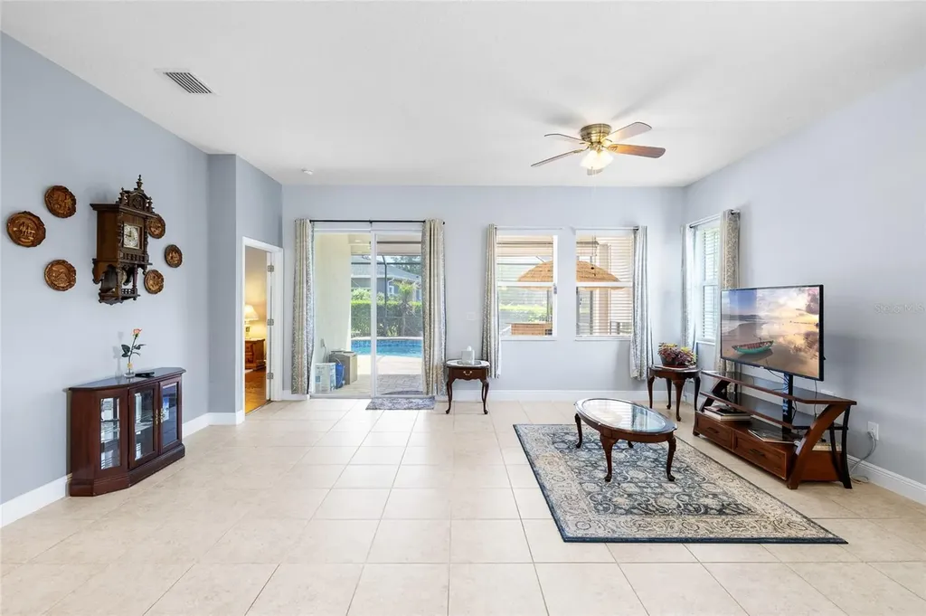 5212 Rosefinch Place Lithia FL 33547