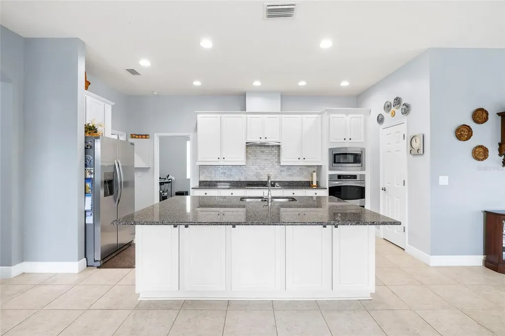 5212 Rosefinch Place Lithia FL 33547