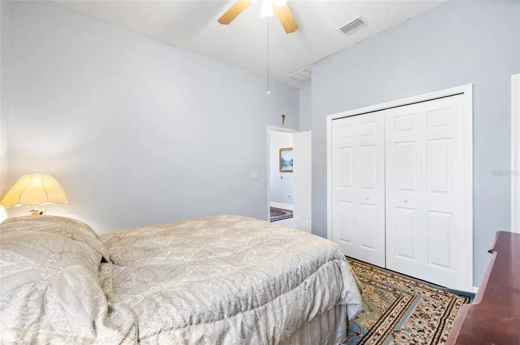 5212 Rosefinch Place Lithia FL 33547