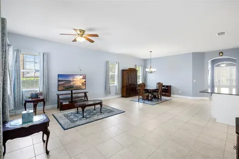 5212 Rosefinch Place Lithia FL 33547