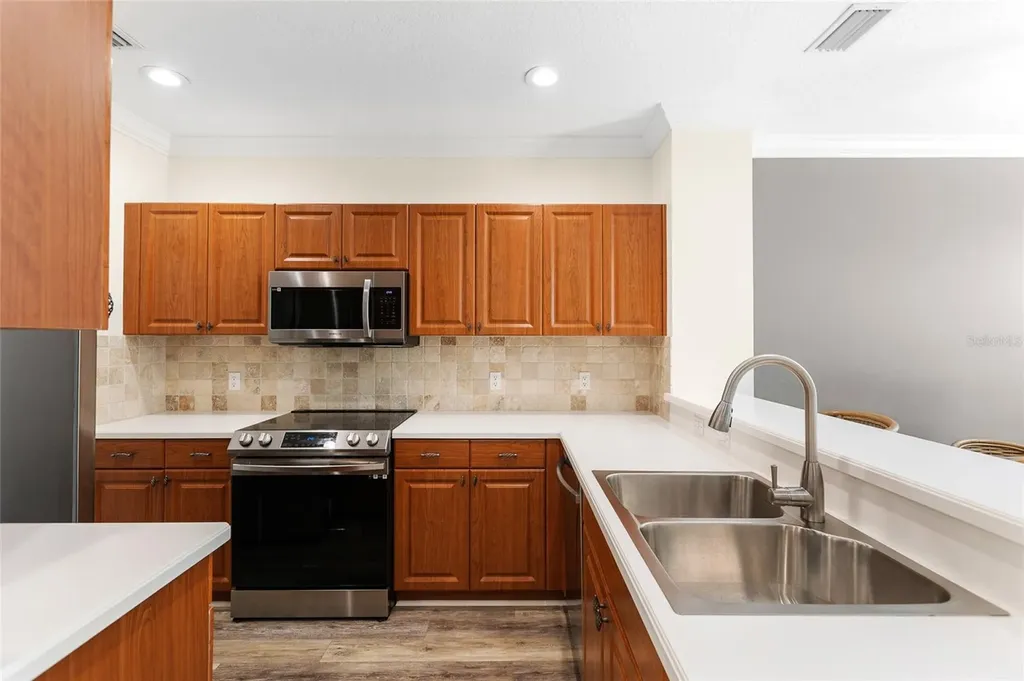 5608 Whitehead Street Bradenton FL 34203