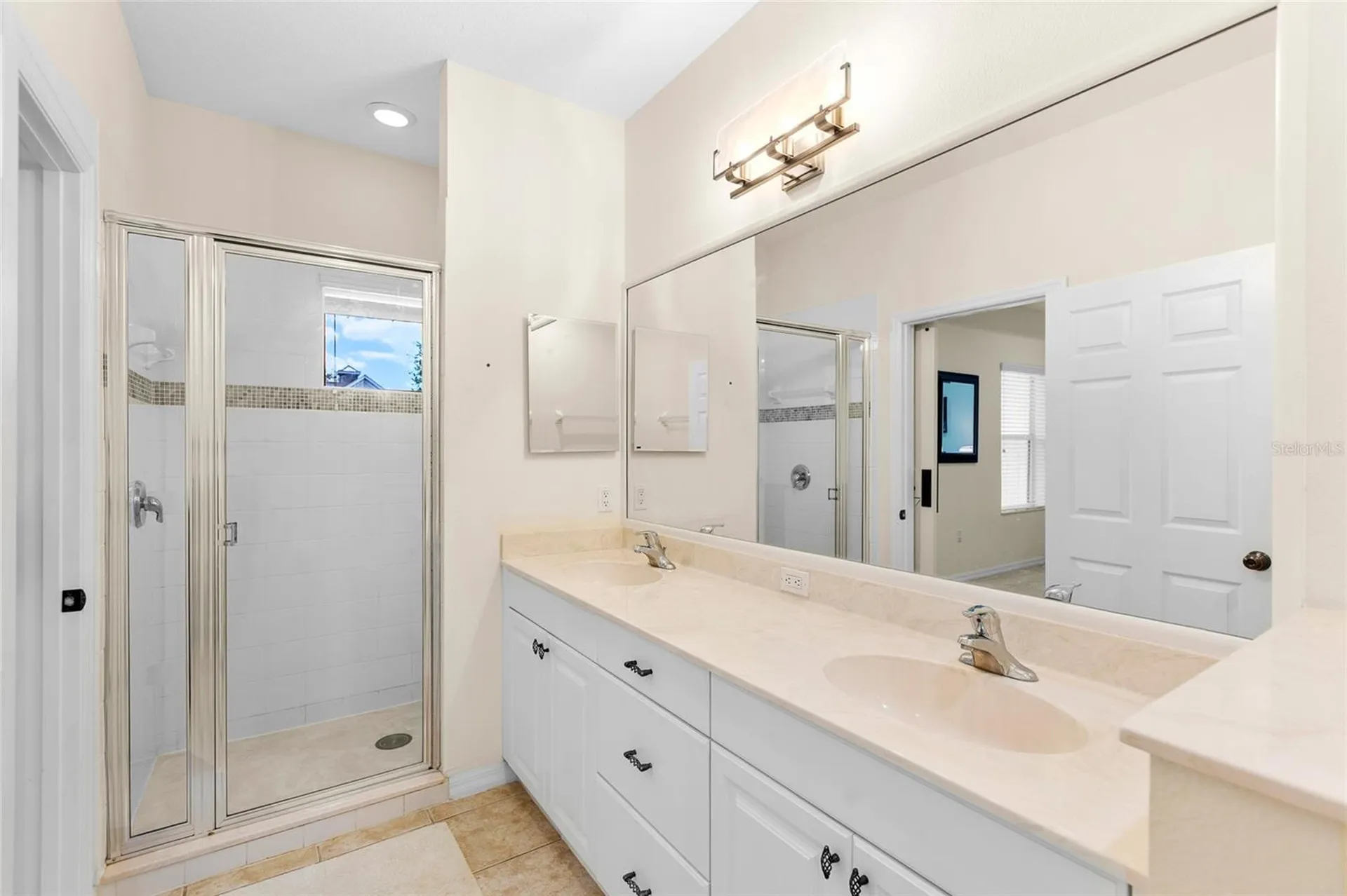 5608 Whitehead Street Bradenton FL 34203
