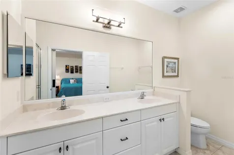 5608 Whitehead Street Bradenton FL 34203