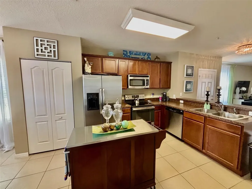 1861 Chatham Place Drive Orlando FL 32824