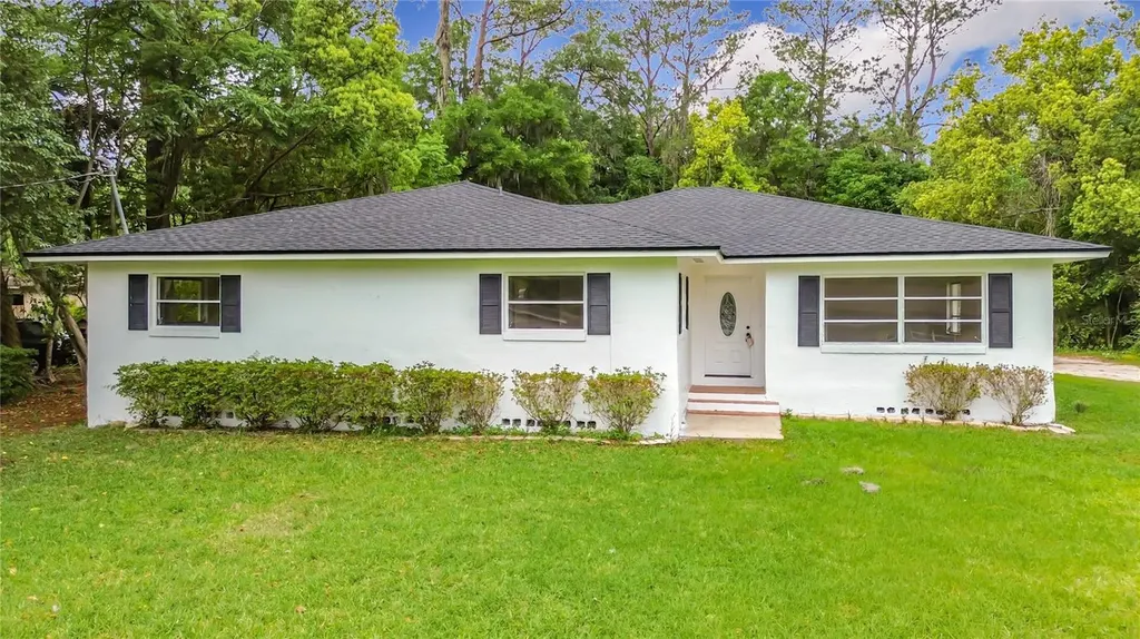 1220 NE 16th Avenue Ocala FL 34470