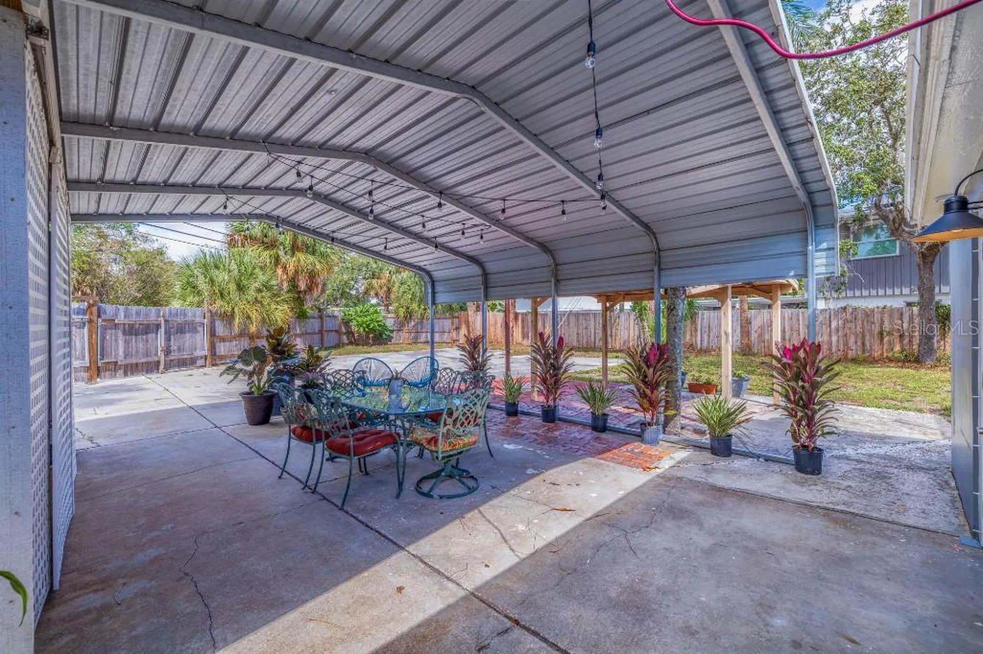 347 Ling A Mor Terrace S St Petersburg FL 33705