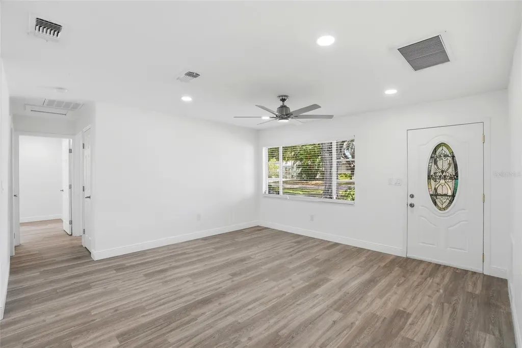 6526 43rd Avenue N Kenneth City FL 33709