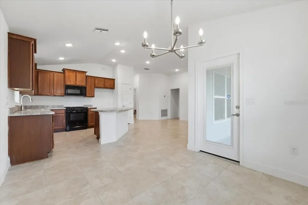 851 Vienna Drive Winter Haven FL 33884