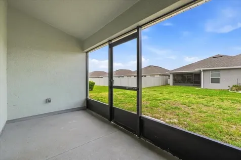 851 Vienna Drive Winter Haven FL 33884