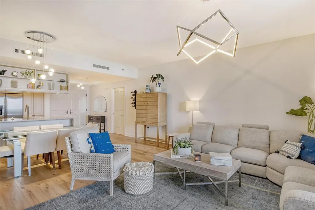 50 Central Avenue Sarasota FL 34236
