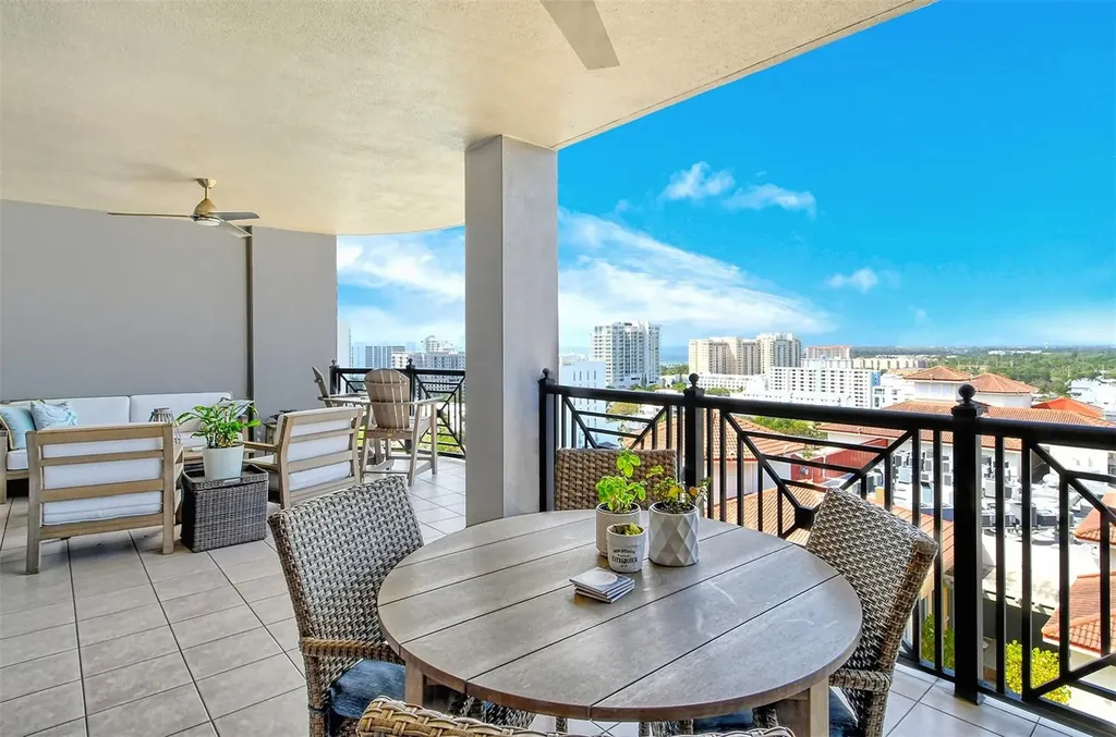 50 Central Avenue Sarasota FL 34236