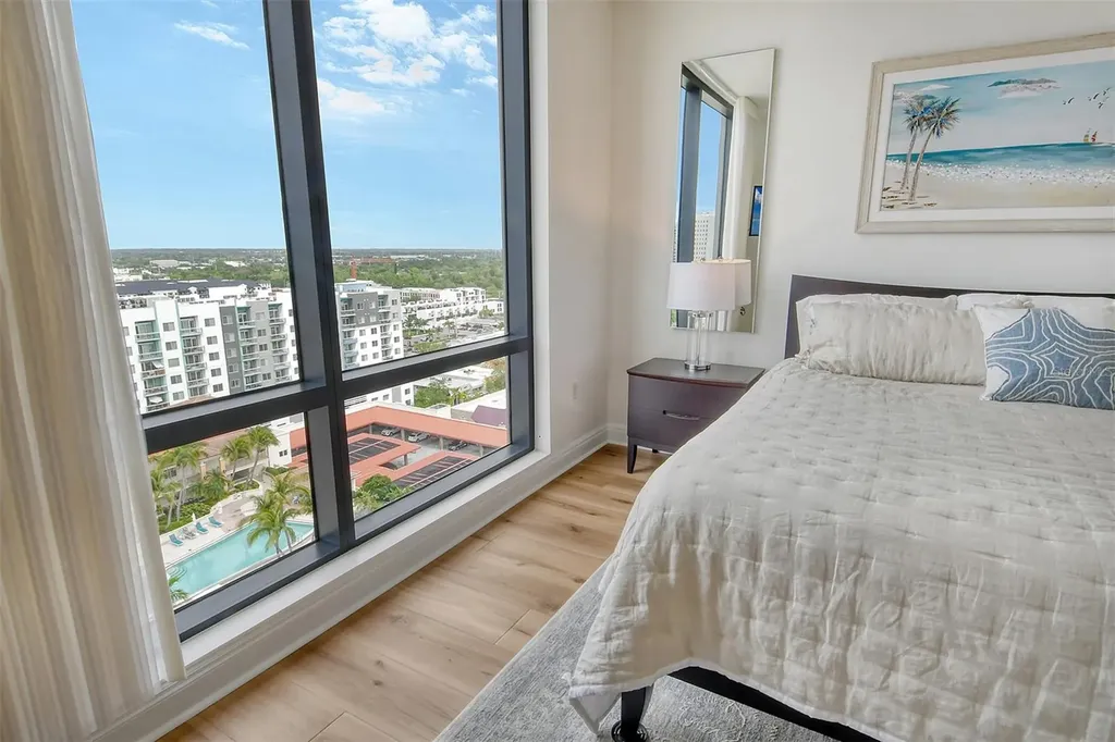 50 Central Avenue Sarasota FL 34236