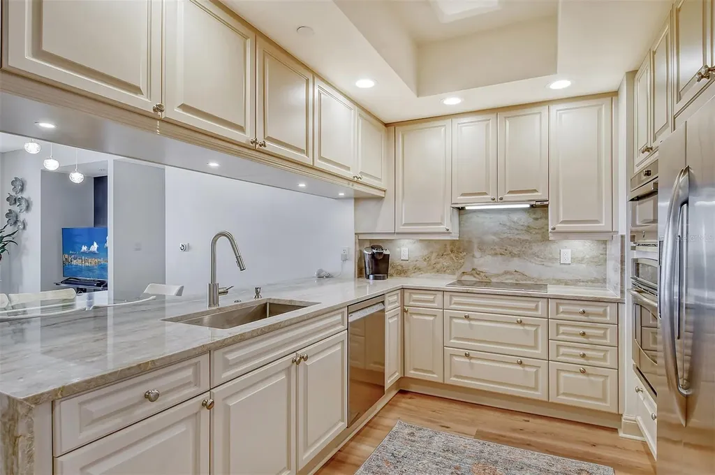 50 Central Avenue Sarasota FL 34236