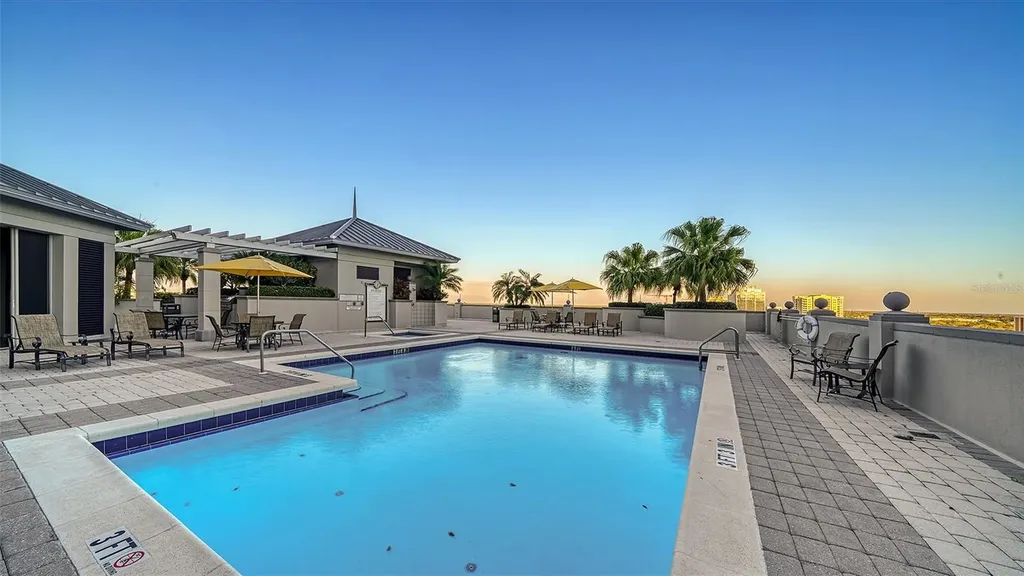 50 Central Avenue Sarasota FL 34236