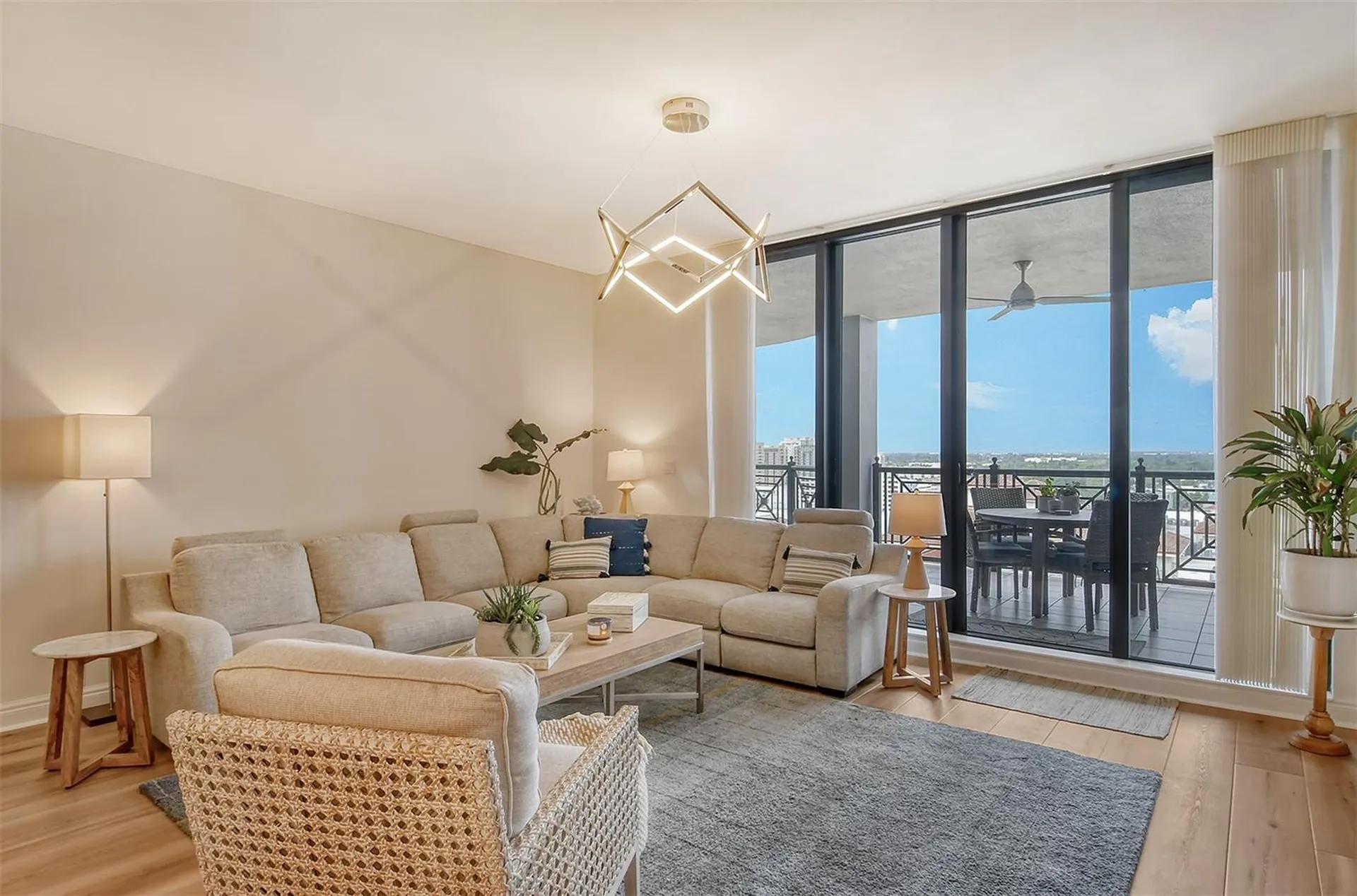 50 Central Avenue Sarasota FL 34236