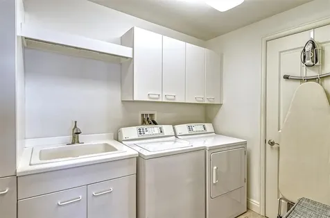50 Central Avenue Sarasota FL 34236