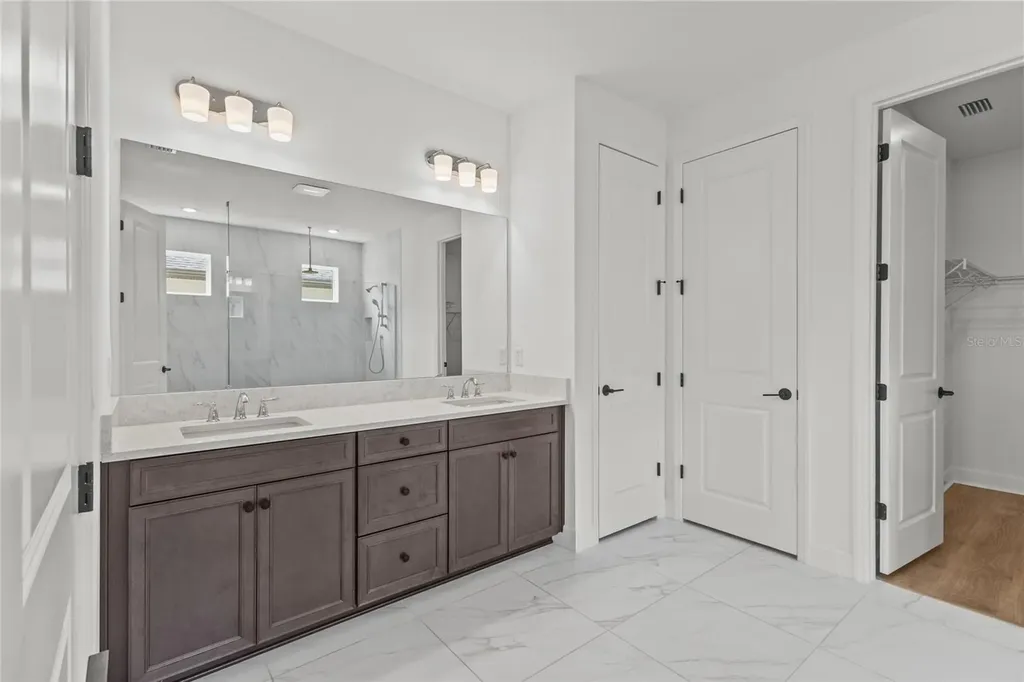 16319 Mount Holly Drive Lakewood Ranch FL 34211
