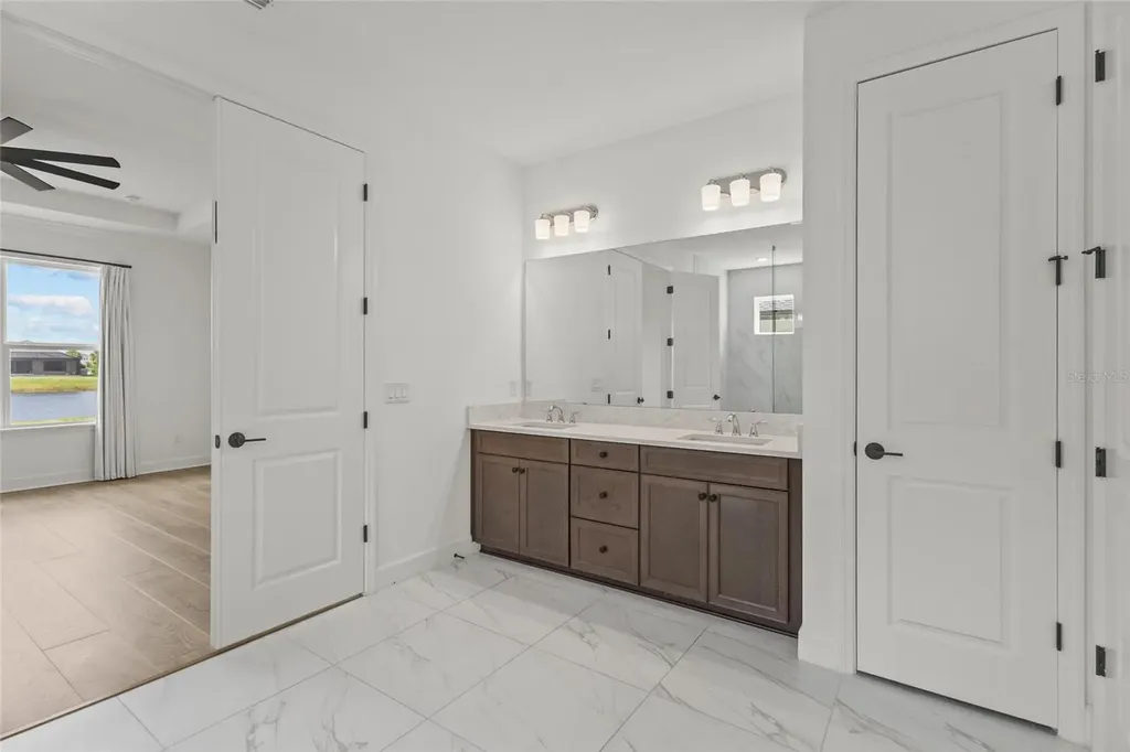 16319 Mount Holly Drive Lakewood Ranch FL 34211