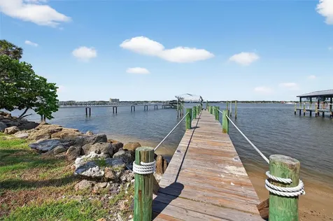 2904 S Peninsula Drive Daytona Beach Shores FL 32118