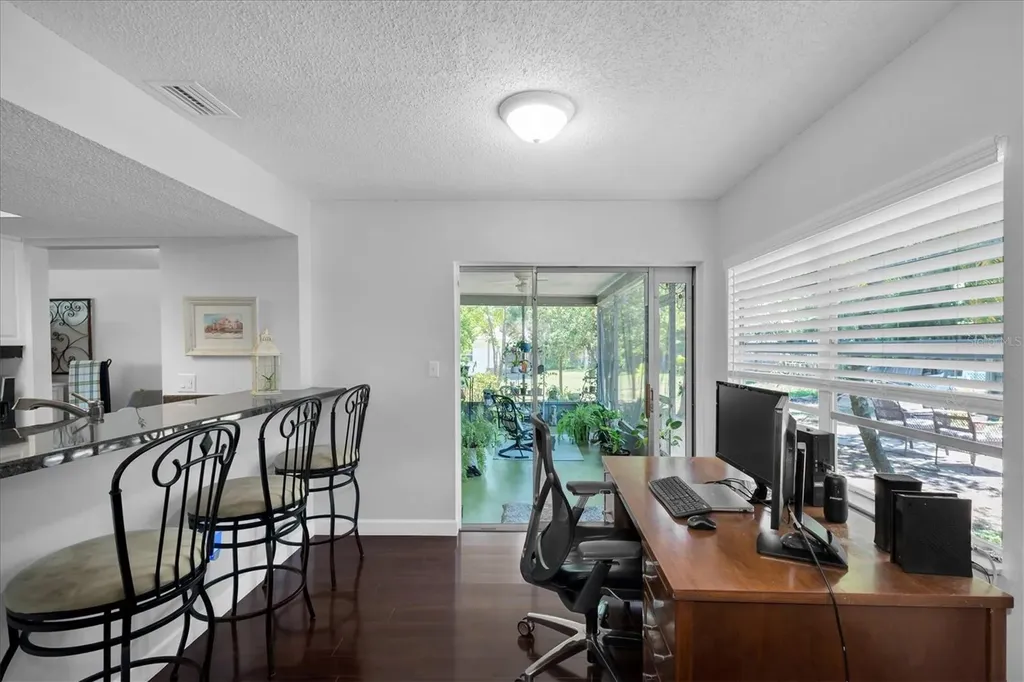 25 Harbor Woods Circle Safety Harbor FL 34695