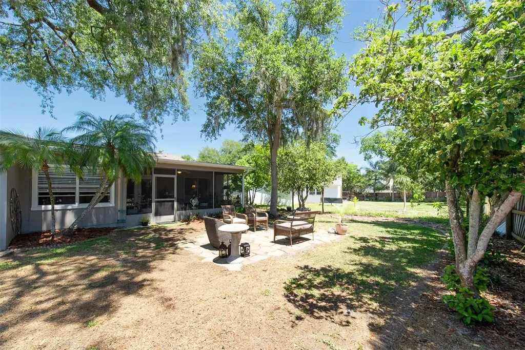 25 Harbor Woods Circle Safety Harbor FL 34695