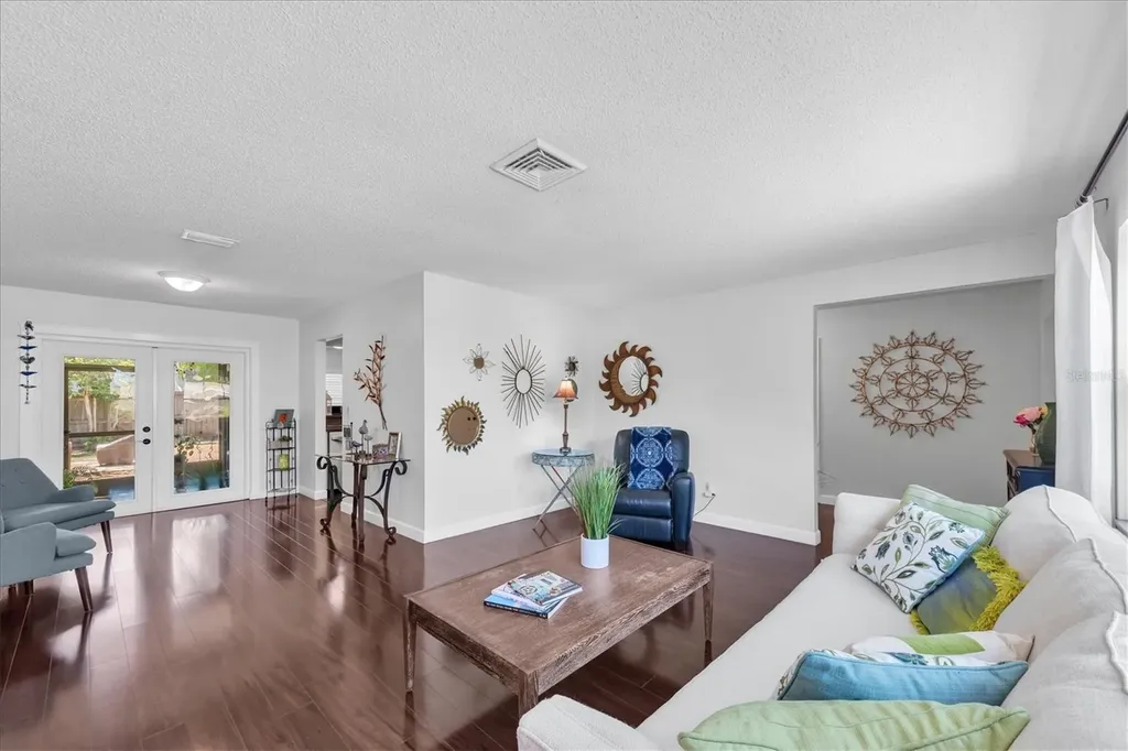 25 Harbor Woods Circle Safety Harbor FL 34695