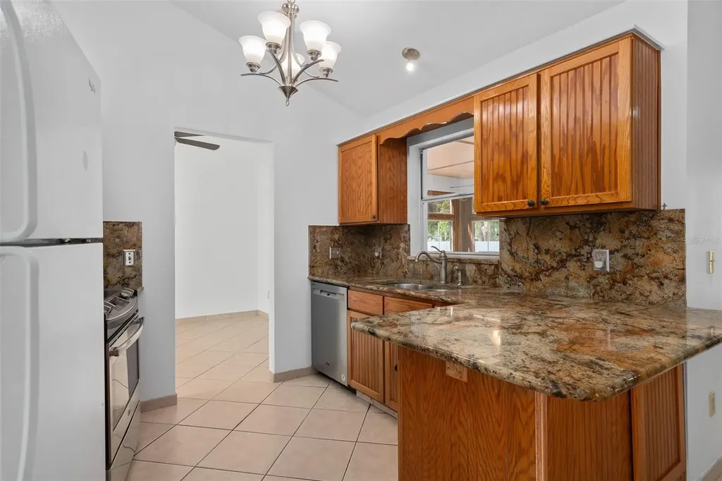 413 S Cumberland Avenue Ocoee FL 34761