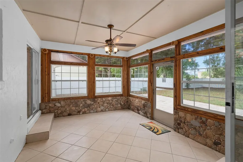 413 S Cumberland Avenue Ocoee FL 34761