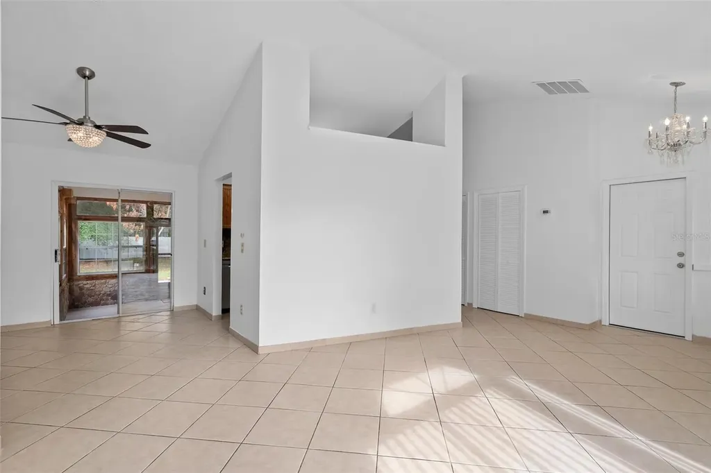 413 S Cumberland Avenue Ocoee FL 34761
