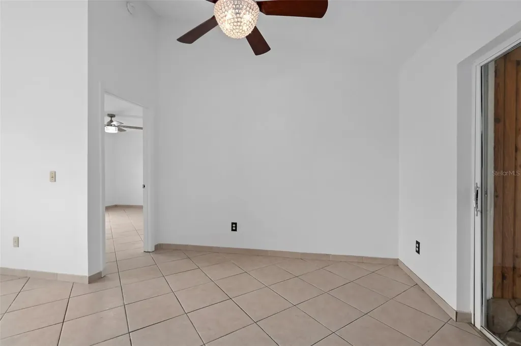 413 S Cumberland Avenue Ocoee FL 34761